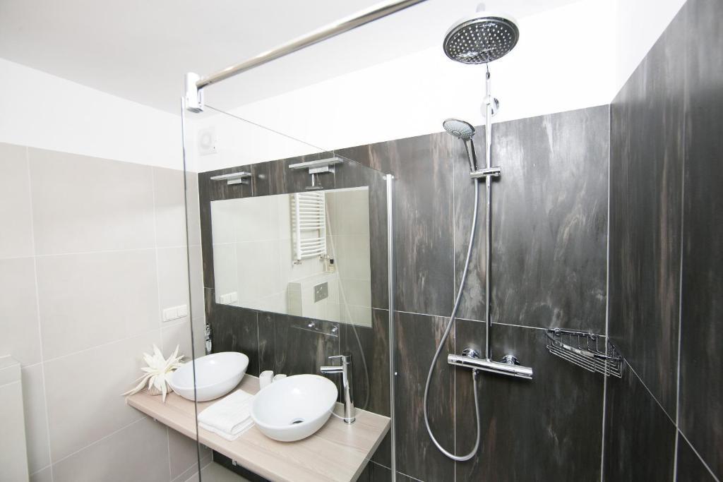 Traditional Apartments Vienna Tav Ruang foto